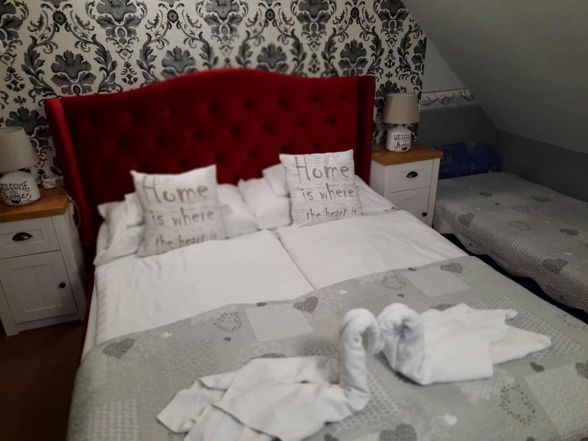 Kek Laguna Wellness Apartmanok Egerszalók Eksteriør billede