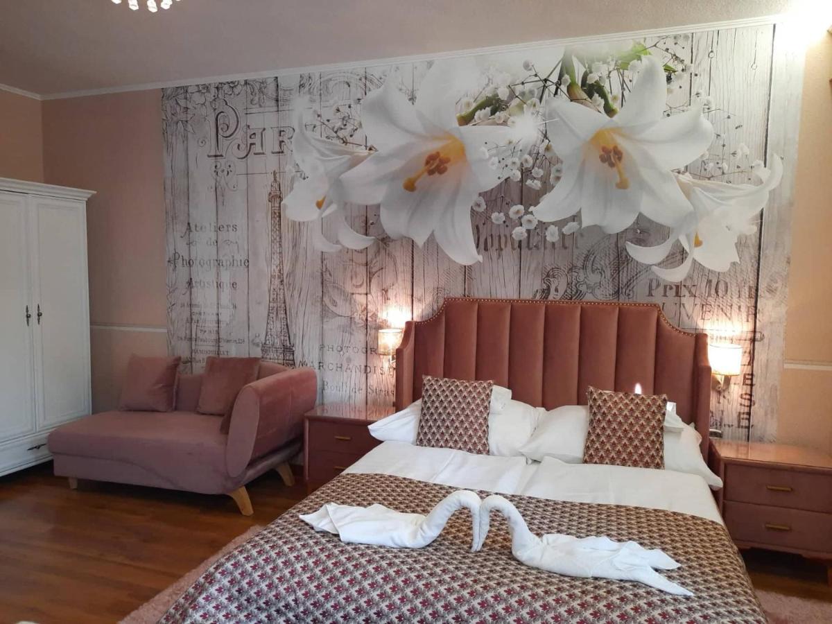 Kek Laguna Wellness Apartmanok Egerszalók Eksteriør billede