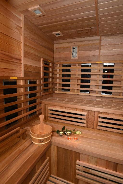 Kek Laguna Wellness Apartmanok Egerszalók Eksteriør billede