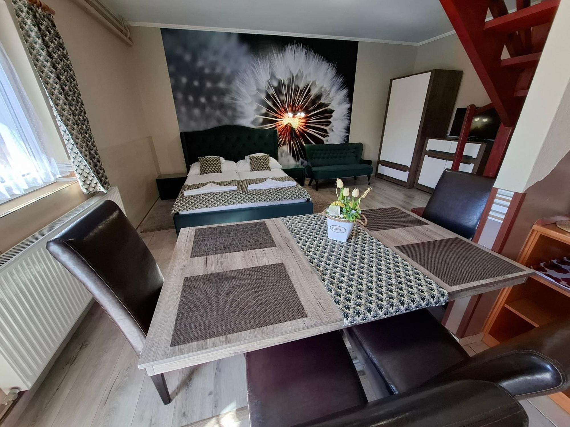 Kek Laguna Wellness Apartmanok Egerszalók Eksteriør billede