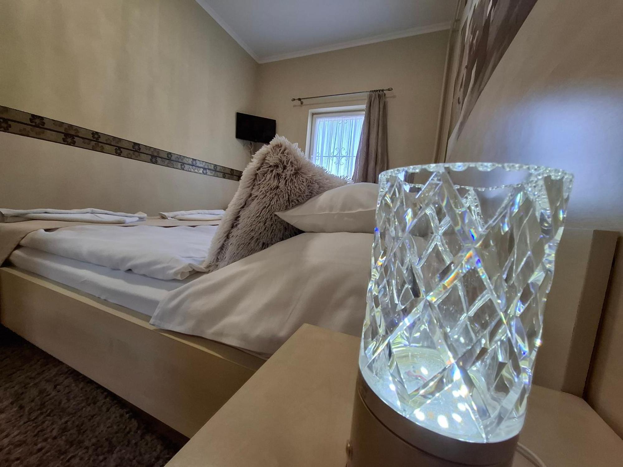 Kek Laguna Wellness Apartmanok Egerszalók Eksteriør billede